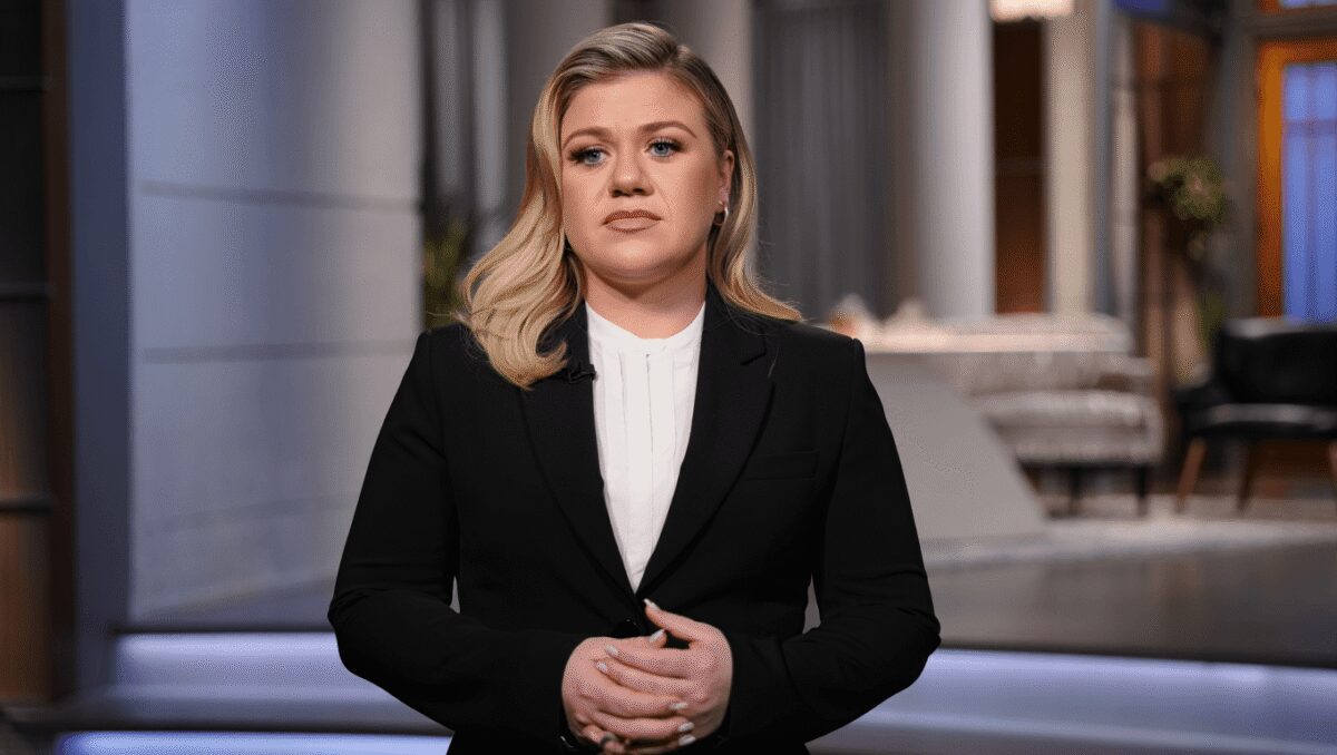 Kelly Clarkson is so moving on (yeah, yeah) from The Kelly Clarkson Show