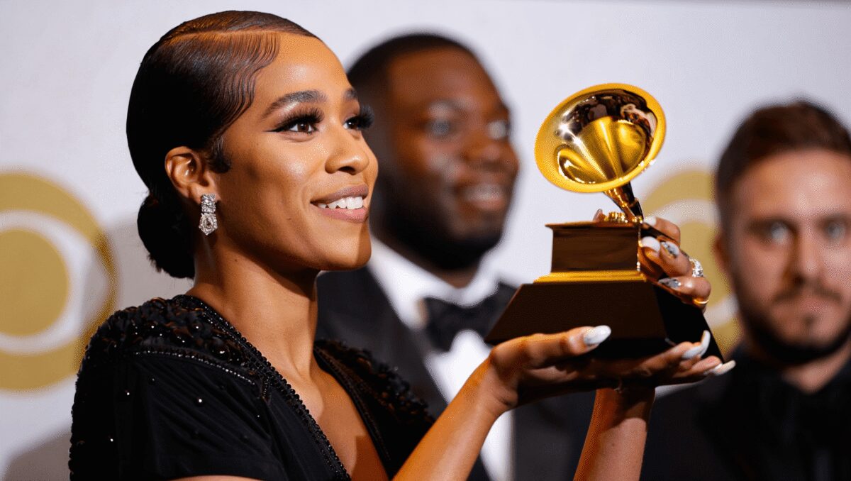 Eve finally got her 27-years late Grammy for “You Got Me”